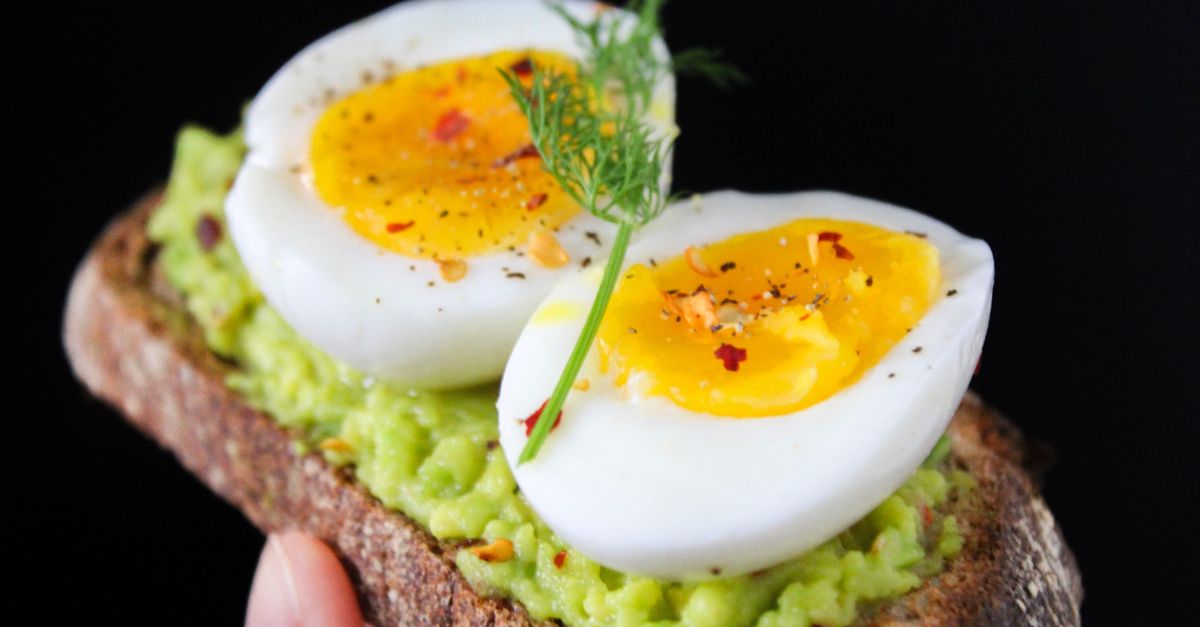 Cómo hacer huevos pasados por agua perfectos, paso a paso